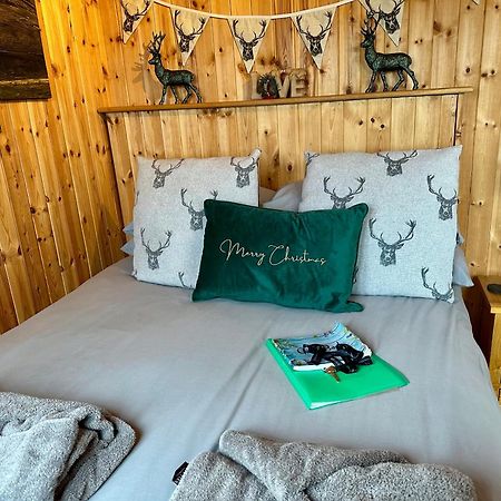 Stags Hide Hotel Minwear Exterior foto