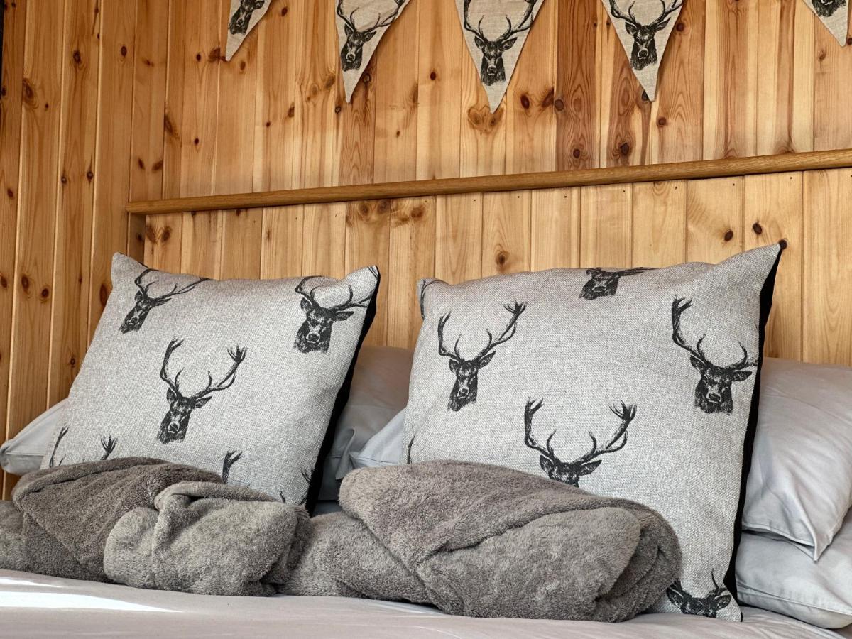 Stags Hide Hotel Minwear Exterior foto