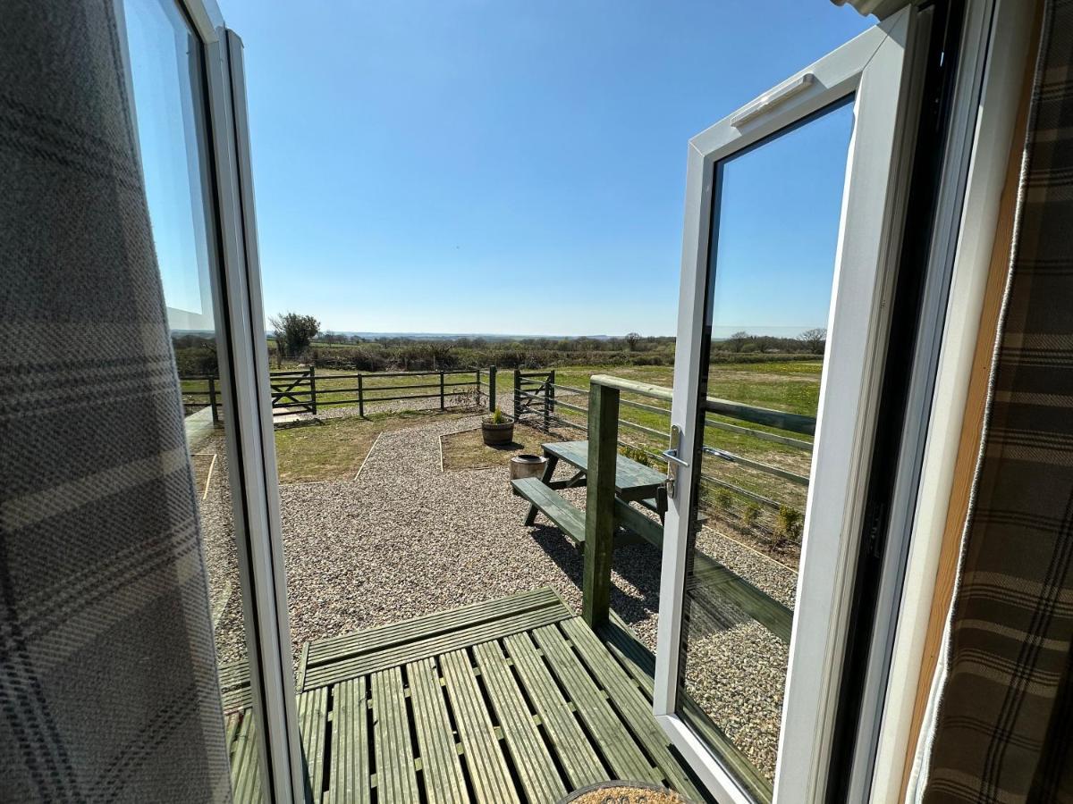 Stags Hide Hotel Minwear Exterior foto